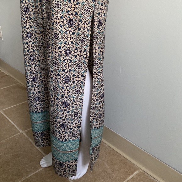 Forever 21 Maxi Dress - Picture 5 of 8